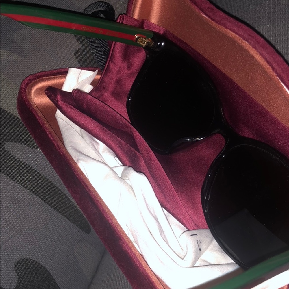 Gucci sunglasses - Picture 3 of 4
